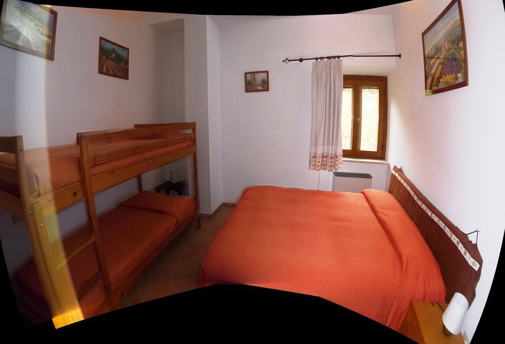 Agriturismo Le Forre Del Treja Civita Castellana Szoba fotó